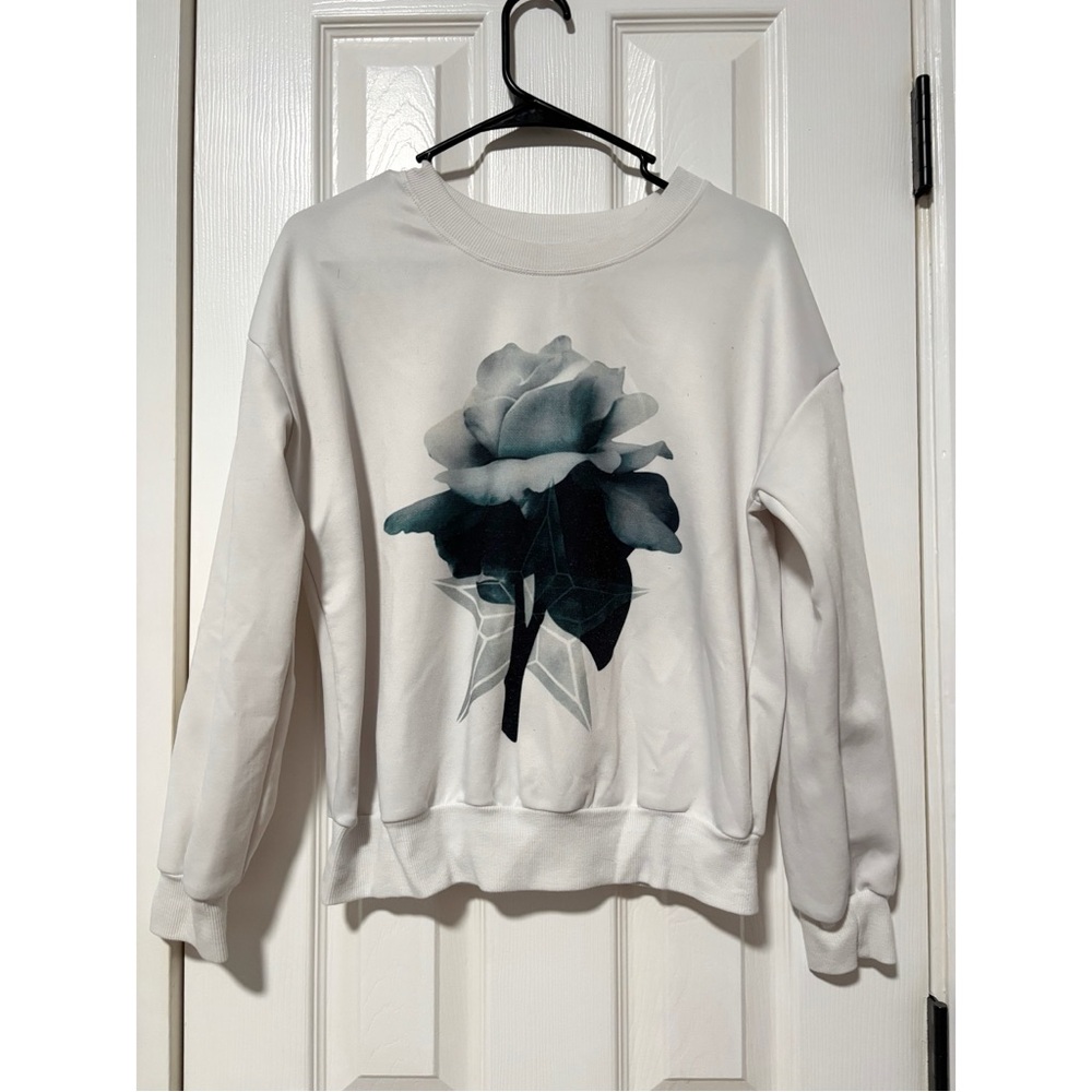 Cozy cream Sweatshirt rose gradient floral star art size XL teen juniors